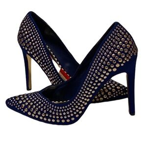 NWT 149.00 Shoes. Betsey Johnson Faawn Blue Heels, Size 8. Read thoroughly. 🎉HP